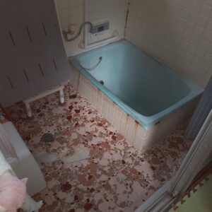 広島市安芸区　システムバス取替before