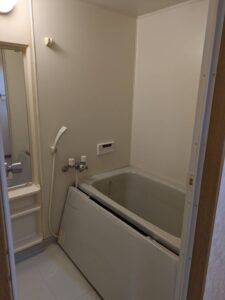 広島市中区　システムバス取替工事before